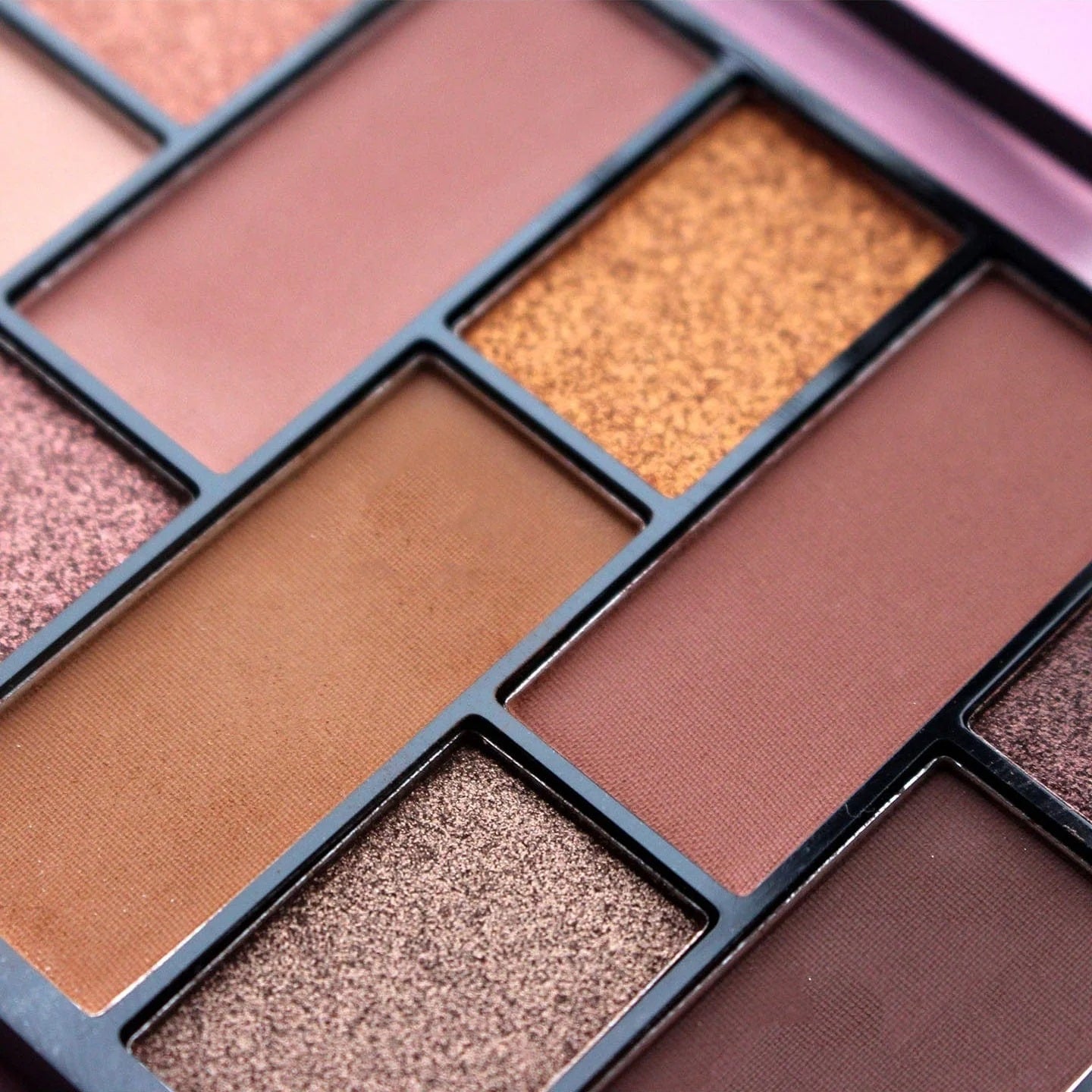 Technic Shadow Pallete : exposed