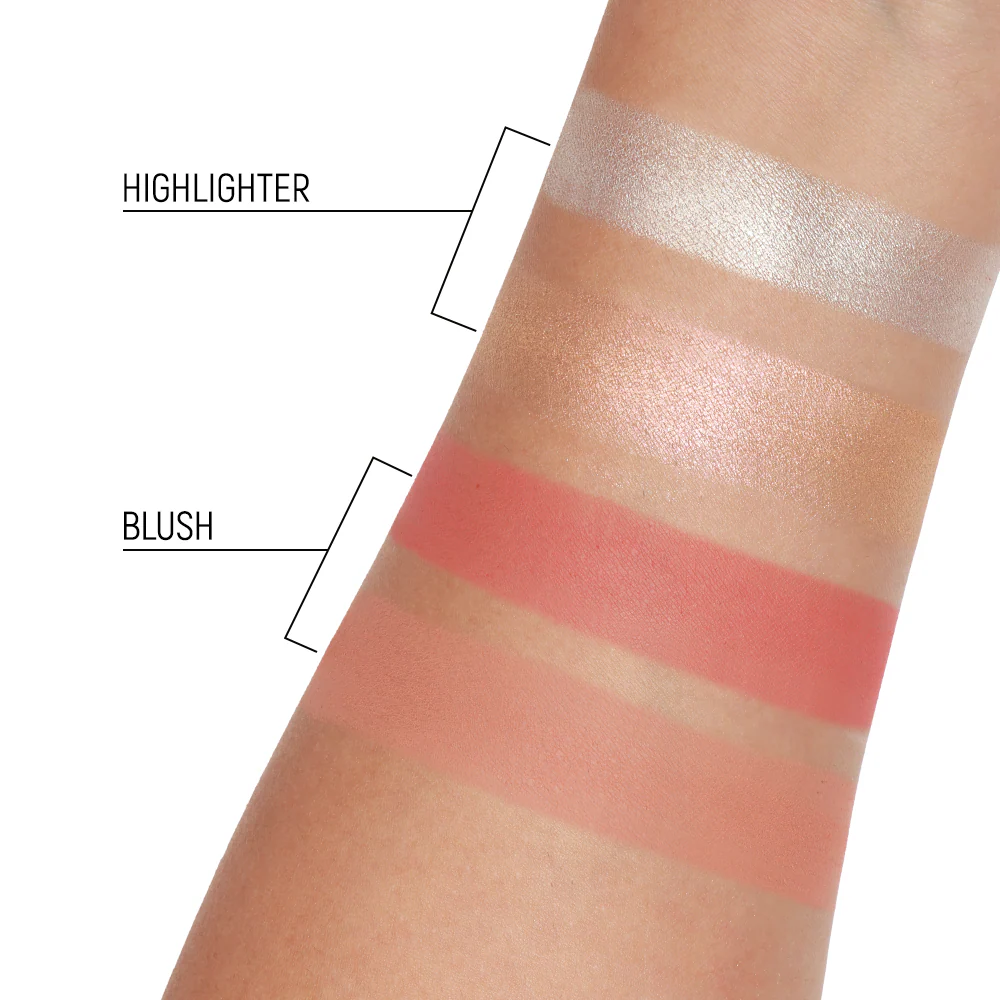 CHARACTER Blush & Highlighter Palette Moondust Muse