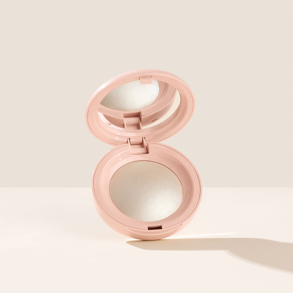 Rare Beauty Silky Touch Highlighter