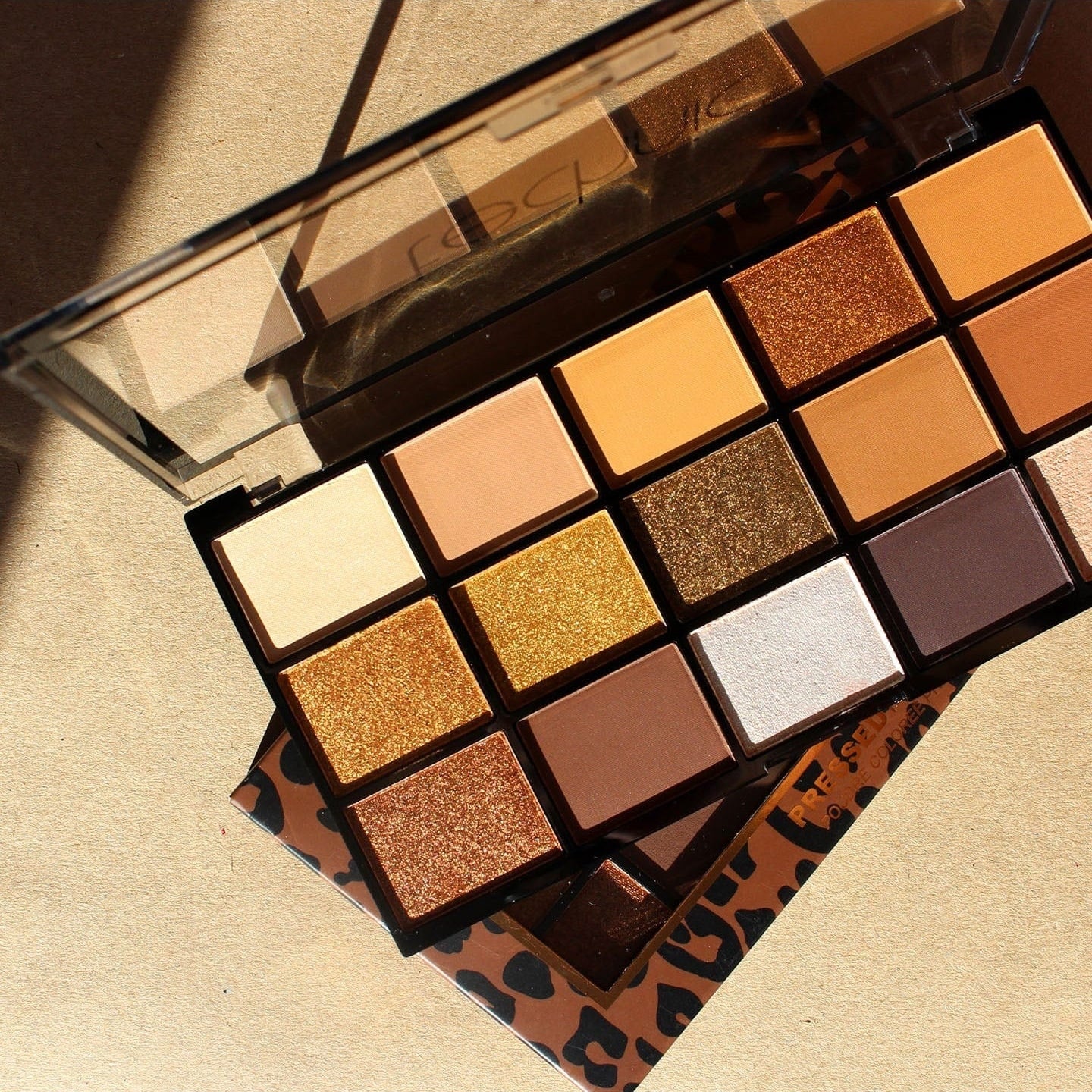 لوحة ايشادو العيون تكنيكboujee