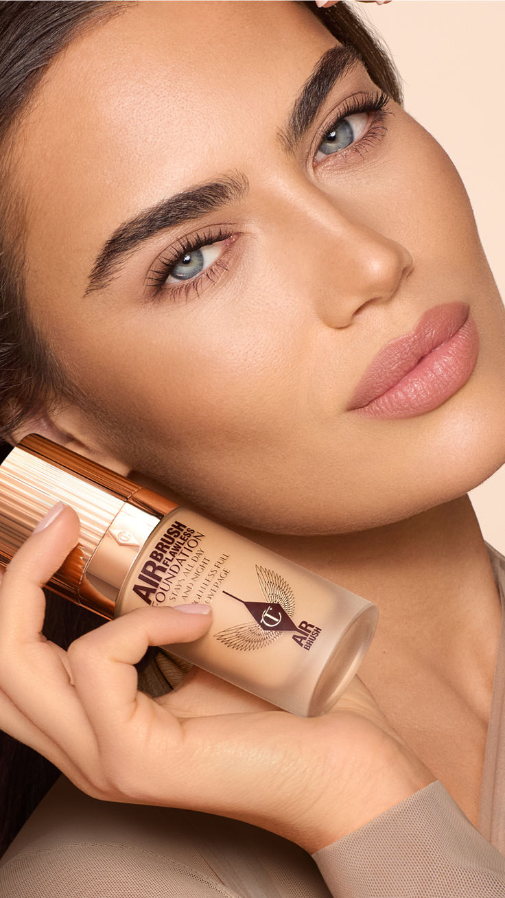 فاونديشن شارلوت تيلبري إيربراش فلوليس