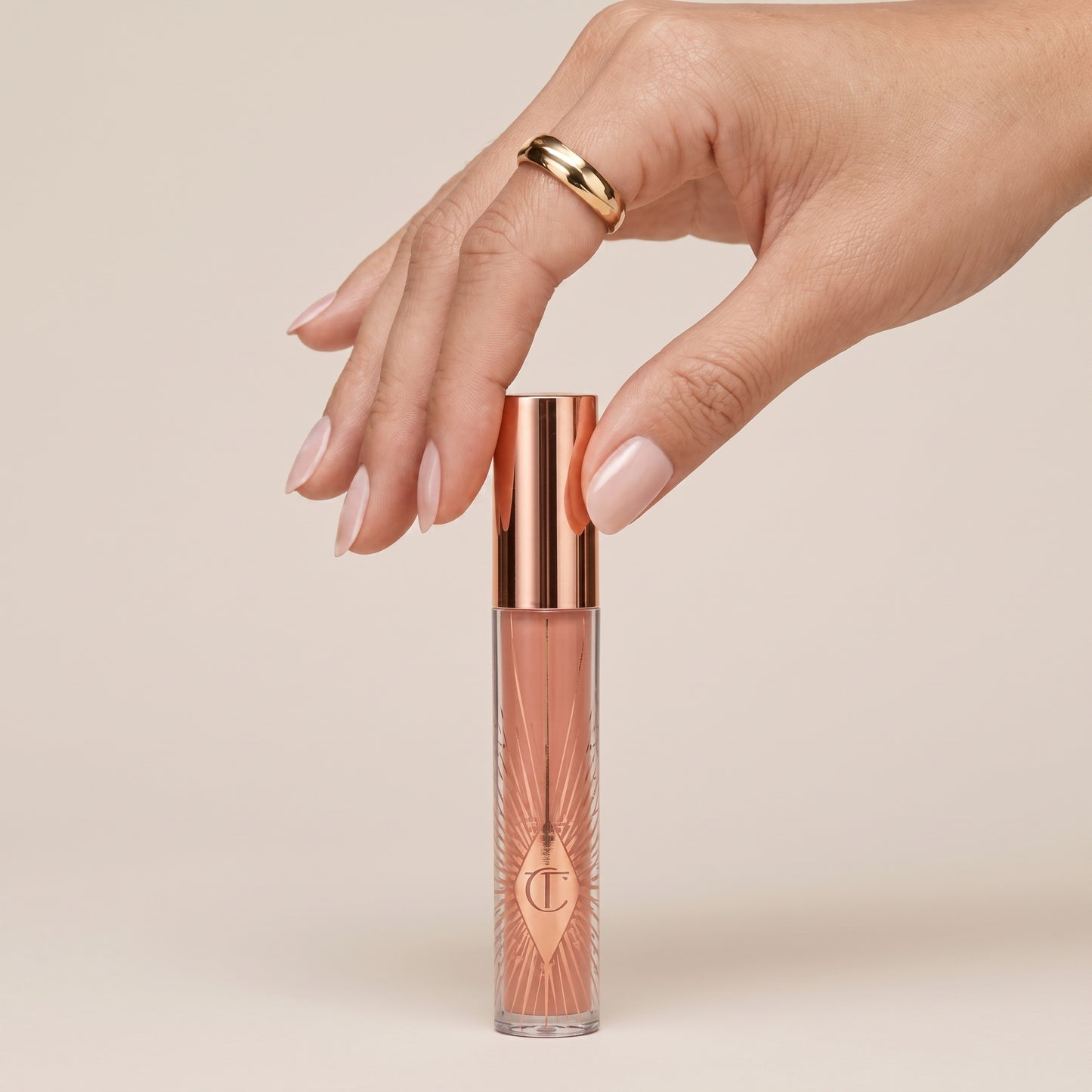 Charlotte Tilbury Collagen Lip Bath Gloss