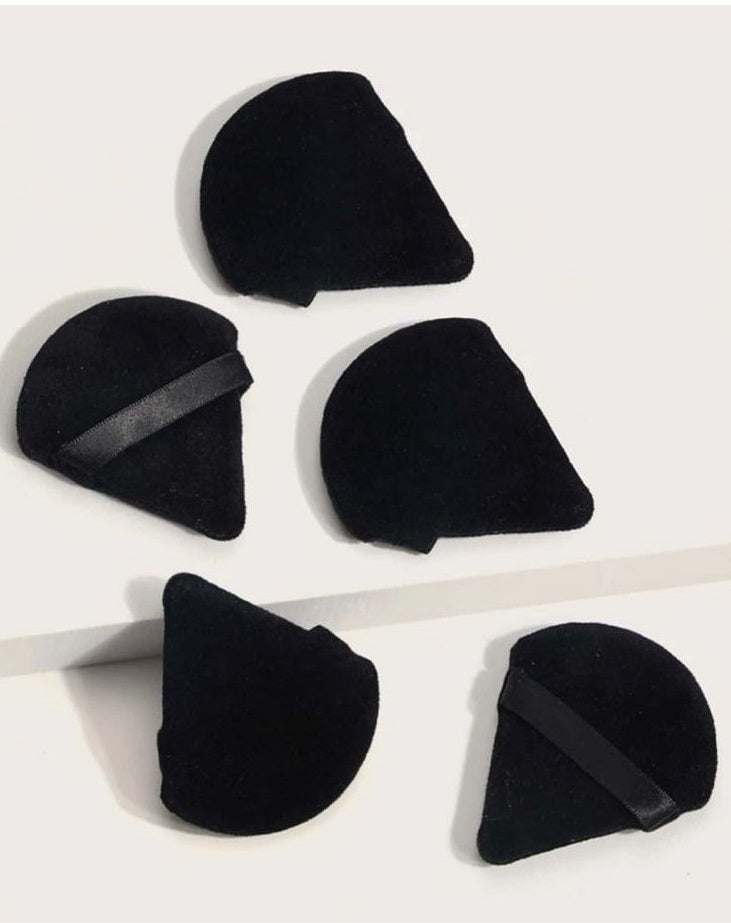 إسفنجات بودرة المكياج المثلثة