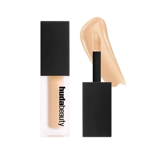 HUDA BEAUTY FauxFilter Luminous Matte Concealer full size Nougat 2.5